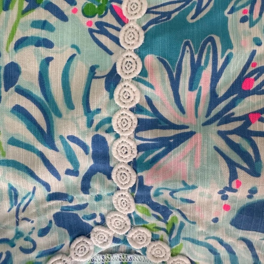 Lilly Pulitzer Paddy” Lion Around” skort with scalloped edge- size 4